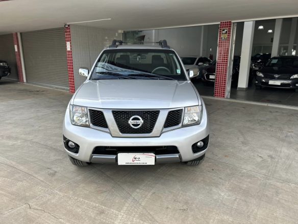 240202861 - NISSANFRONTIER ATTAC.CD 4X42015