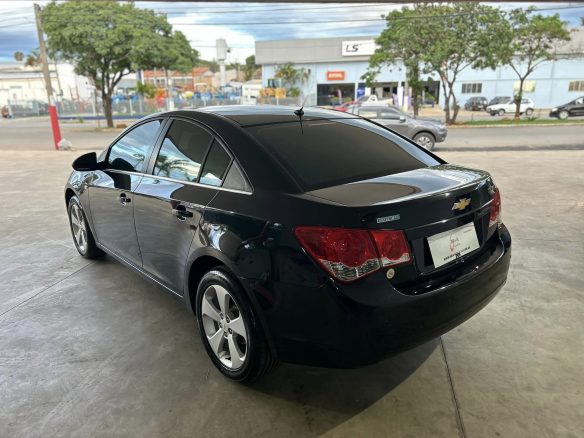 241105920 - CHEVROLETCRUZE LT2012